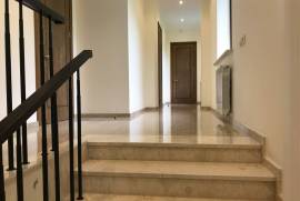 House For Rent, 11 Room, Batumi