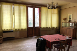 Apartment for sale, Old building, saburtalo