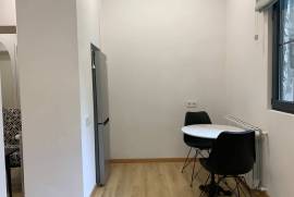 For Rent, 2 Room, Old building, Tbilisi, vake