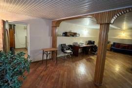 For Rent, 3 Room, Old building, Tbilisi, Sanzona