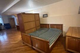 For Rent, 3 Room, Old building, Tbilisi, Sanzona