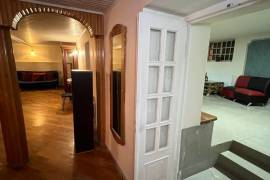 For Rent, 3 Room, Old building, Tbilisi, Sanzona