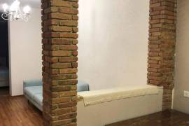 For Rent, 2 Room, Old building, Tbilisi, Chugureti