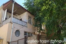 Apartment for sale, Old building, Mtatsminda