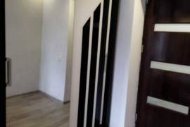 For Rent, 3 Room, Old building, Tbilisi, saburtalo